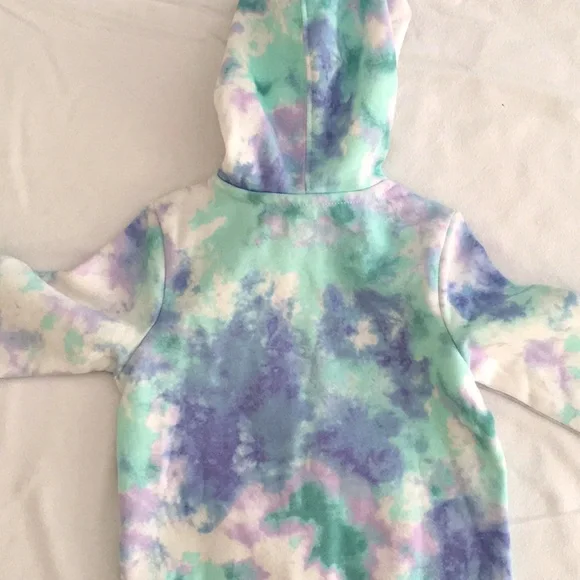 Cat & Jack Bundle: New Hoodie & 2 Jeans - Picture 3 of 7